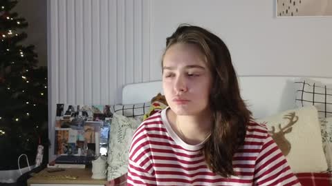 Snapshot of evi_woow chatting on 12/29/24, 07:32 evi_woow online show from 12/29/24, 07:32