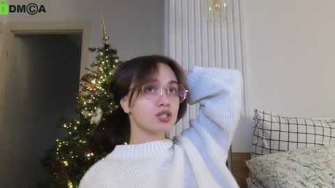 Snapshot of evi_woow chatting on 01/12/25, 08:57 evi_woow online show from 01/12/25, 08:57