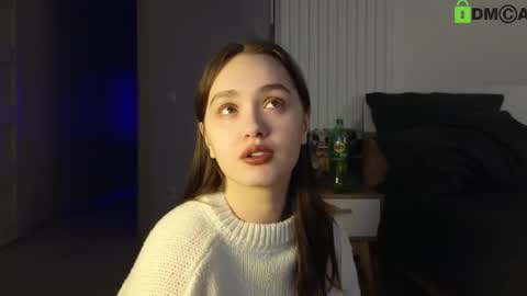 Snapshot of evi_woow chatting on 02/13/25, 09:49 evi_woow online show from 02/13/25, 09:49