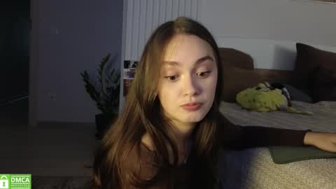 Snapshot of evi_woow chatting on 10/11/25, 07:34 evi_woow online show from 10/11/25, 07:34