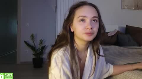 Snapshot of evi_woow chatting on 10/24/25, 01:24 evi_woow online show from 10/24/25, 01:24