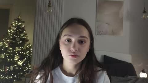 evi_woow online show from 12/16/25, 01:10