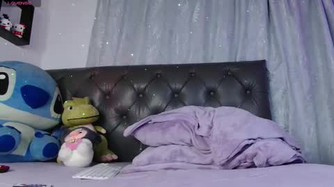 Evie Cloud online show from 03/12/26, 12:17