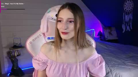Evie online show from 06/29/26, 09:37