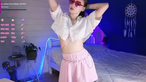 Evie online show from 07/06/26, 07:05