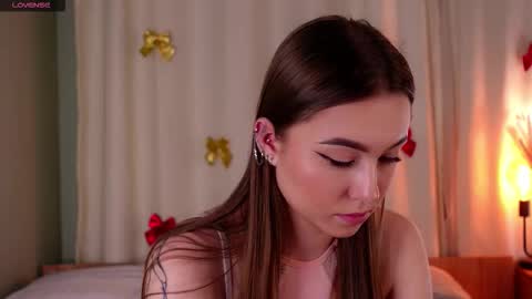 Snapshot of evieconley chatting on 03/04/26, 12:11 Lilith online show from 03/04/26, 12:11