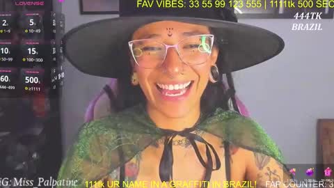 Snapshot of evil_miss_palpatin chatting on 10/04/25, 08:51 Lucia Ilich.... IG miss palpatine NEXT SHOW 200724 online show from 10/04/25, 08:51