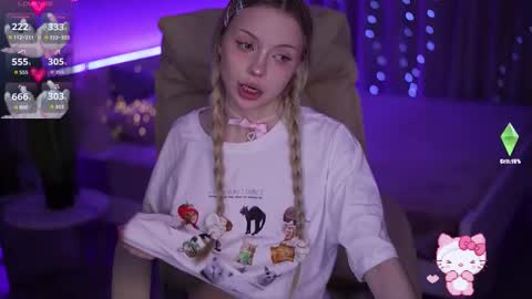 Snapshot of evistarr chatting on 11/05/25, 04:29 Eva online show from 11/05/25, 04:29