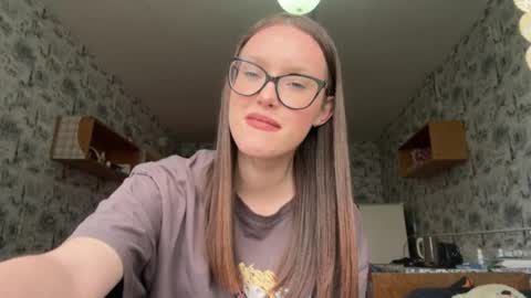 Chloe online show from 04/27/26, 11:19