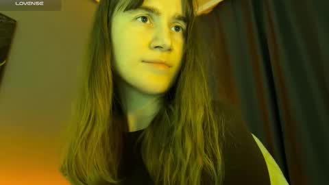 Snapshot of evona_ chatting on 02/19/26, 10:28 Kleya online show from 02/19/26, 10:28