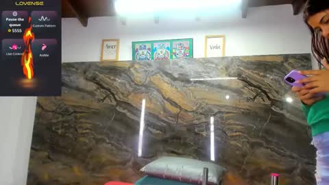 evy_connor online show from 01/13/26, 11:37