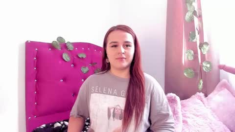 Snapshot of evy_orange1 chatting on 12/07/24, 01:40 EVY online show from 12/07/24, 01:40