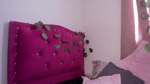 Snapshot of evy_orange1 chatting on 12/10/24, 03:12 EVY online show from 12/10/24, 03:12