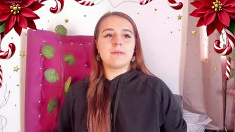 Snapshot of evy_orange1 chatting on 12/27/24, 04:43 EVY online show from 12/27/24, 04:43