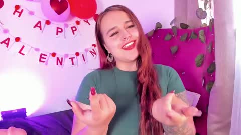 Snapshot of evy_orange1 chatting on 02/05/25, 03:52 EVY online show from 02/05/25, 03:52