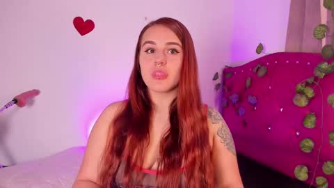 Snapshot of evy_orange1 chatting on 03/04/25, 05:13 EVY online show from 03/04/25, 05:13