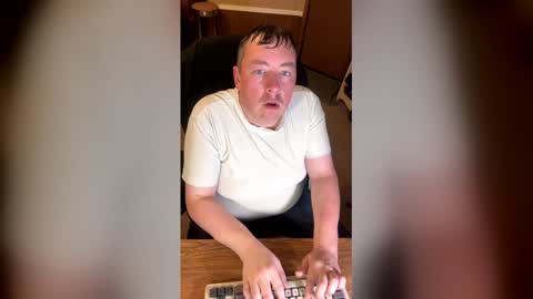 excitedwaffles online show from 04/25/26, 06:27