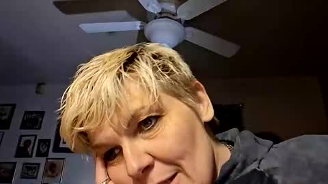 excitmama online show from 03/10/26, 06:51