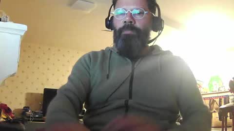 Snapshot of exibdevil chatting on 12/05/24, 08:55 Gio online show from 12/05/24, 08:55