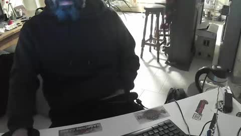 Snapshot of exibdevil chatting on 12/15/24, 08:58 Gio online show from 12/15/24, 08:58