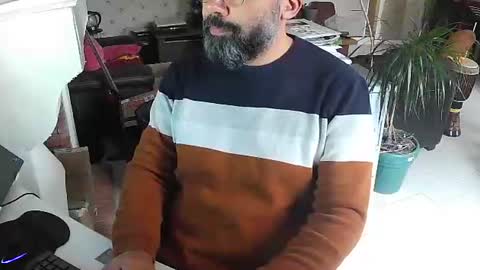 Snapshot of exibdevil chatting on 01/31/25, 04:38 Gio online show from 01/31/25, 04:38