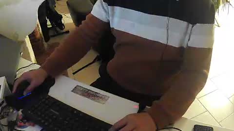 Snapshot of exibdevil chatting on 02/02/25, 08:51 Gio online show from 02/02/25, 08:51