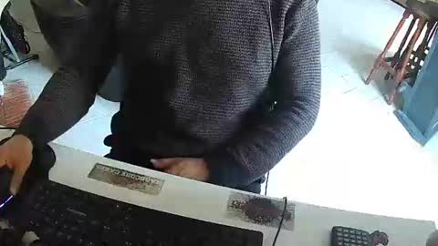 Snapshot of exibdevil chatting on 02/05/25, 04:25 Gio online show from 02/05/25, 04:25