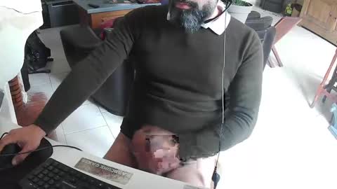 Snapshot of exibdevil chatting on 03/12/25, 04:46 Gio online show from 03/12/25, 04:46