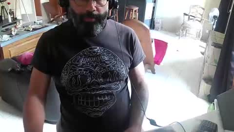 Snapshot of exibdevil chatting on 09/12/25, 03:45 Gio online show from 09/12/25, 03:45