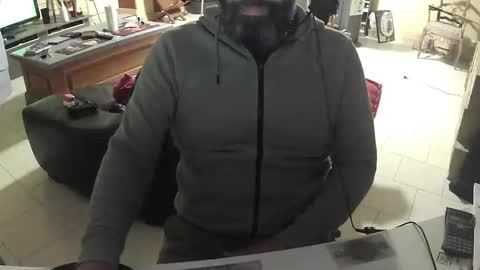 Snapshot of exibdevil chatting on 10/15/25, 08:09 Gio online show from 10/15/25, 08:09