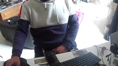 Snapshot of exibdevil chatting on 10/20/25, 03:23 Gio online show from 10/20/25, 03:23