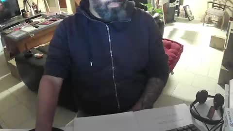 Snapshot of exibdevil chatting on 11/17/25, 10:37 Gio online show from 11/17/25, 10:37