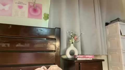 Angela online show from 10/25/25, 03:36