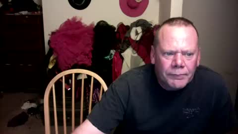 Snapshot of exordian chatting on 10/22/25, 01:50 first time online show from 10/22/25, 01:50