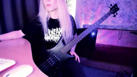 my real name is Irene but Exo is oke too  online show from 09/30/25, 09:47