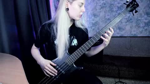 my real name is Irene but Exo is oke too  online show from 02/14/26, 04:09