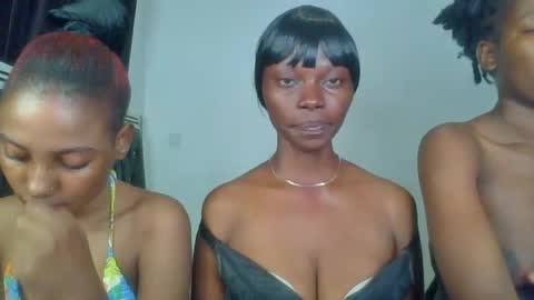 exotic_cutiee online show from 07/20/26, 10:45