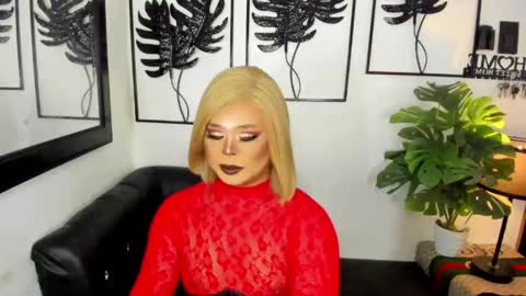 Lindsay online show from 06/03/26, 06:46