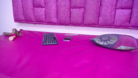 ExoticDollXXX online show from 12/31/24, 10:04