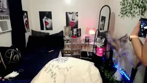 SHANTAL MARIE online show from 02/22/26, 10:47