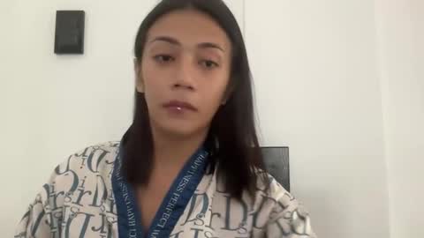 exotictssavie online show from 04/17/26, 01:30