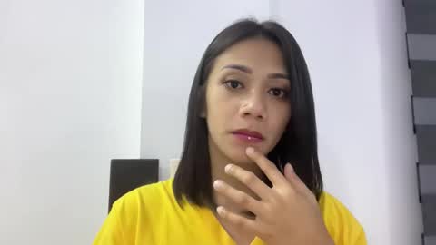 exotictssavie online show from 04/27/26, 01:53
