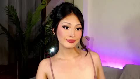 Candy  online show from 12/08/24, 03:35