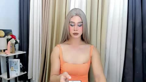 expensive_elise online show from 02/13/26, 12:01