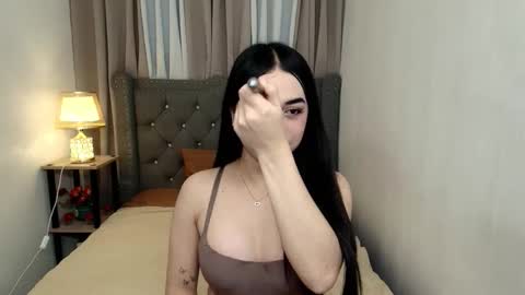 Snapshot of expensivets_chloe chatting on 09/15/25, 08:36 chloee online show from 09/15/25, 08:36