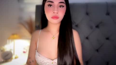 Snapshot of expensivets_chloe chatting on 04/26/26, 07:17 chloee online show from 04/26/26, 07:17