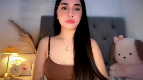 Snapshot of expensivets_chloe chatting on 04/27/26, 10:57 chloee online show from 04/27/26, 10:57