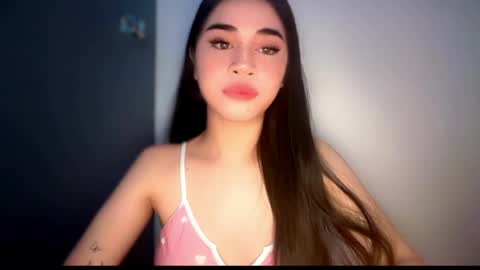 Snapshot of expensivets_chloe chatting on 05/18/26, 08:20 chloee online show from 05/18/26, 08:20