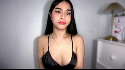 Snapshot of expensivets_chloe chatting on 07/11/26, 11:39 chloee online show from 07/11/26, 11:39