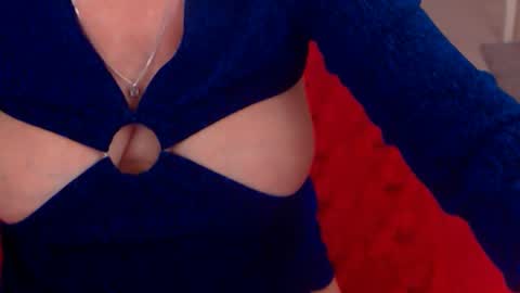 Snapshot of experiencedalana chatting on 12/04/24, 11:02 Alana online show from 12/04/24, 11:02